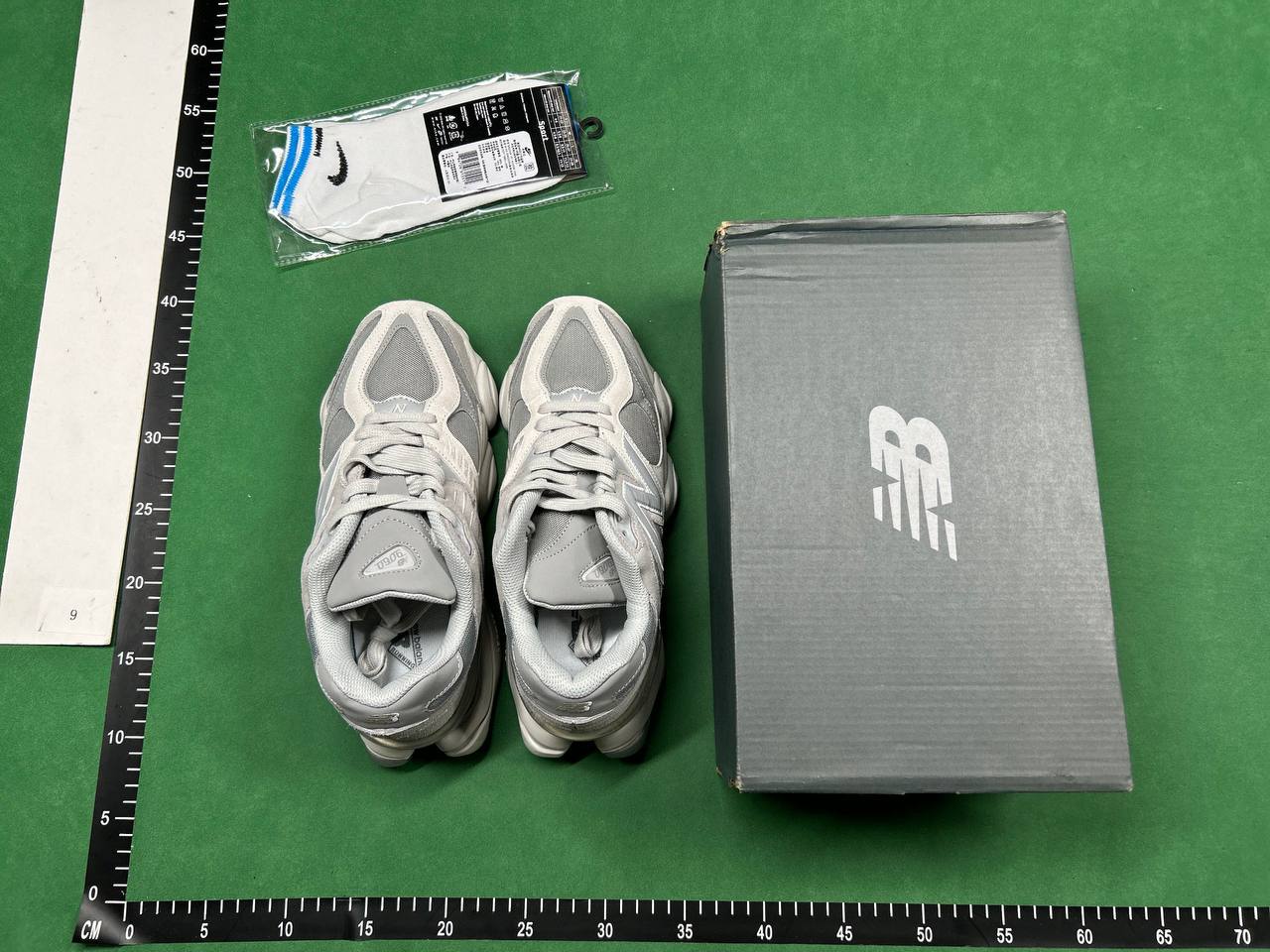 NEW BALANCE 9060                     -5