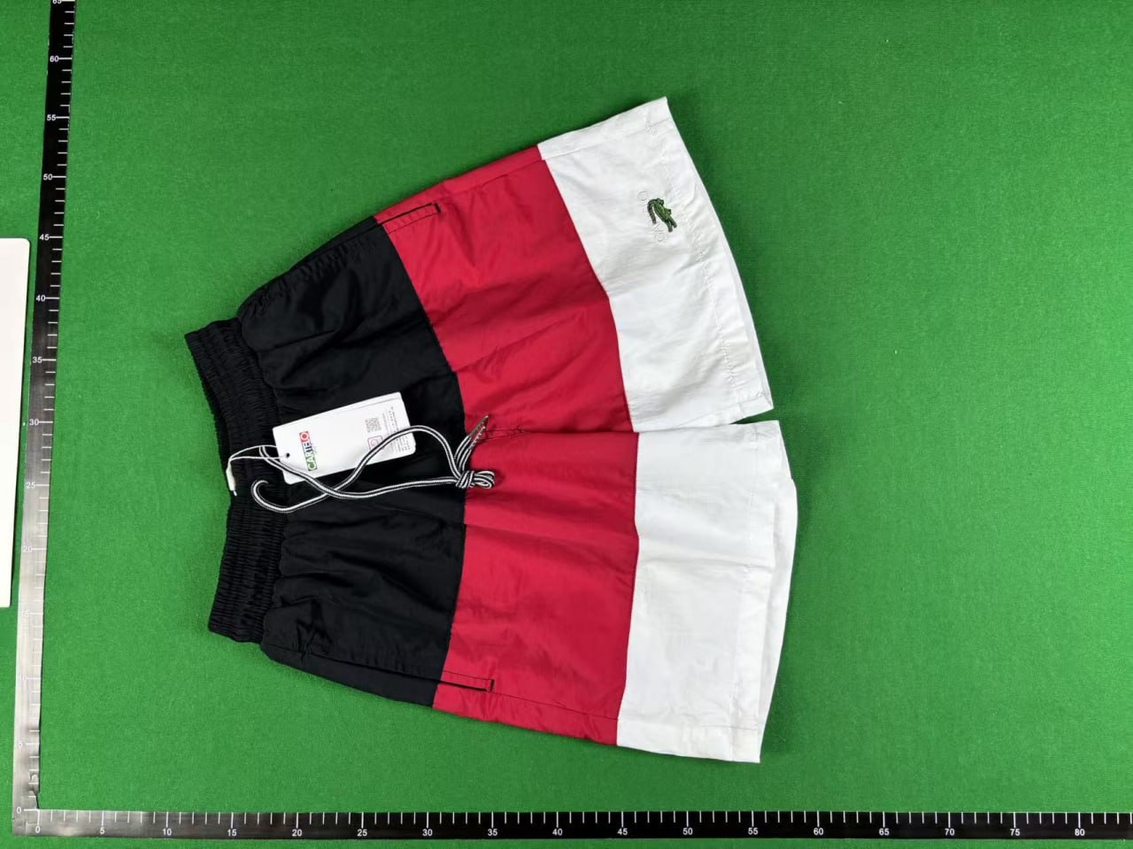  Lacoste  Shorts -4
