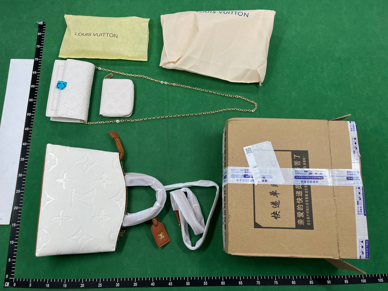 Louis Vuitton bags  (40 CP) -5