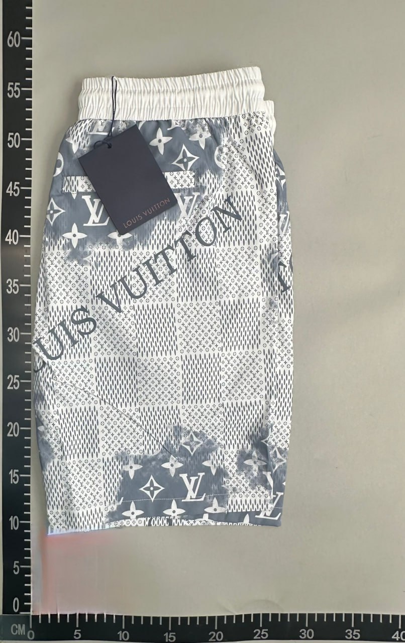 LV shorts -4