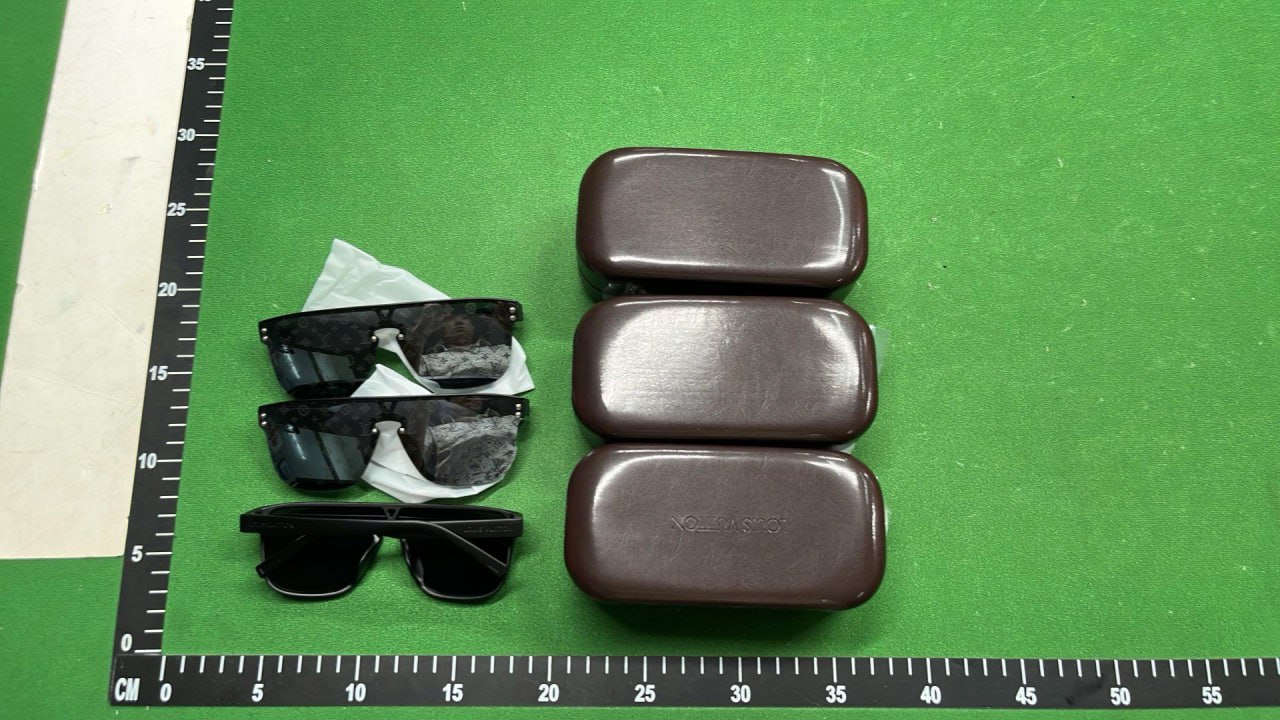  Louis Vuitton Sunglasses -2