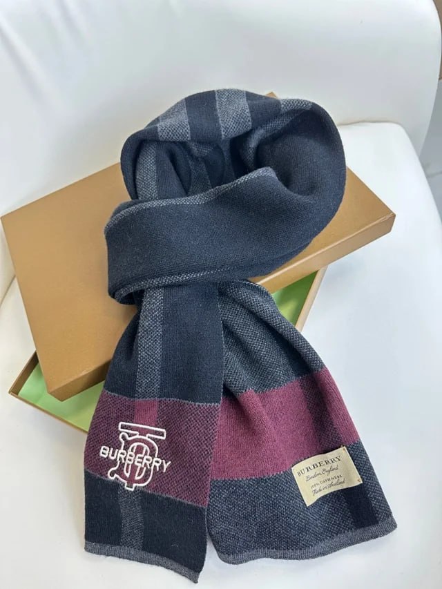 LV Louis Vuitton Burberry scarf (33 styles) -4
