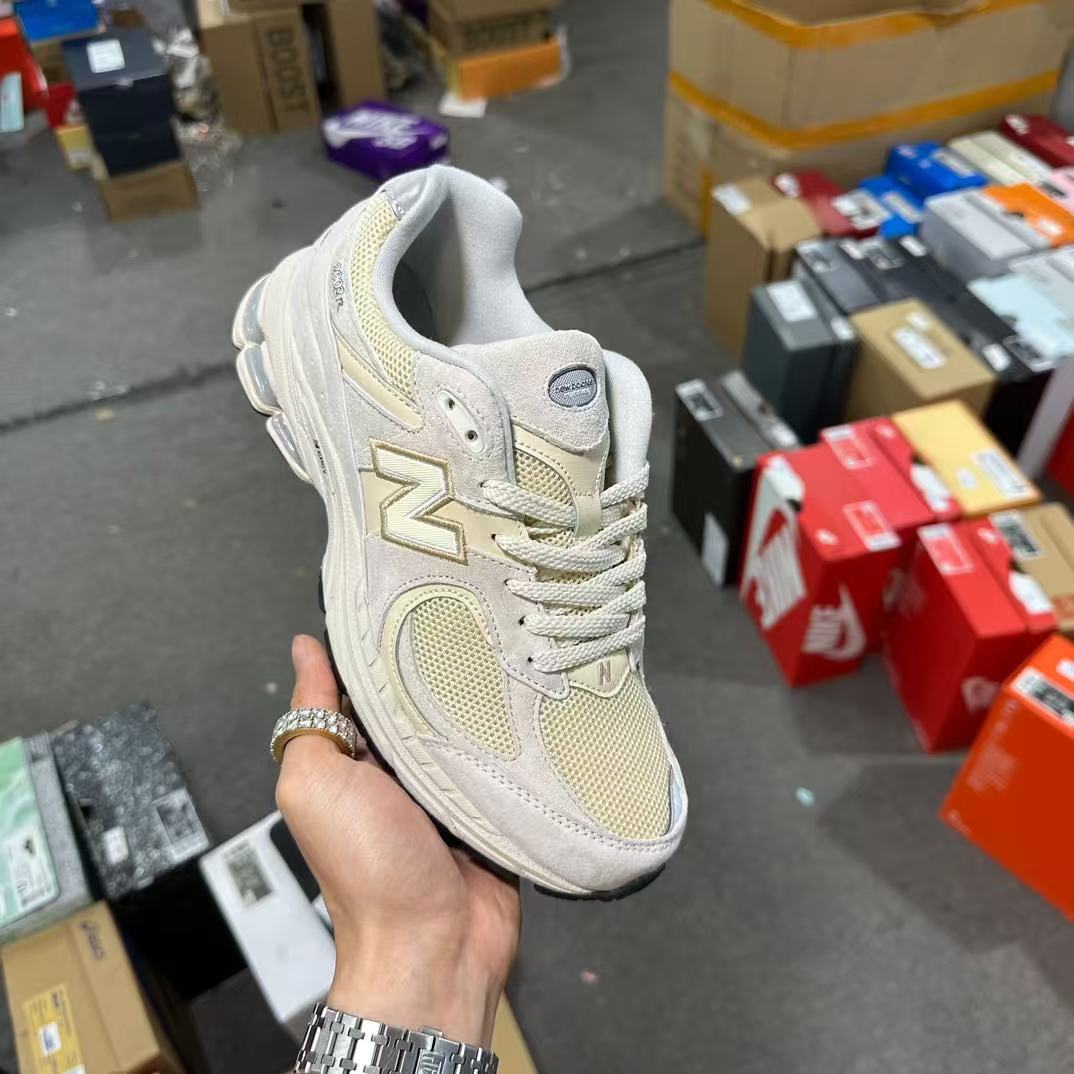 NEW BALANCE   2002     -3