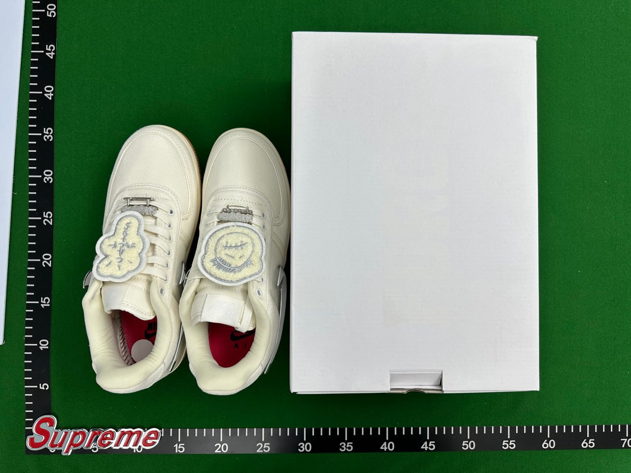 Air Force 1 x Travis Scott  -3