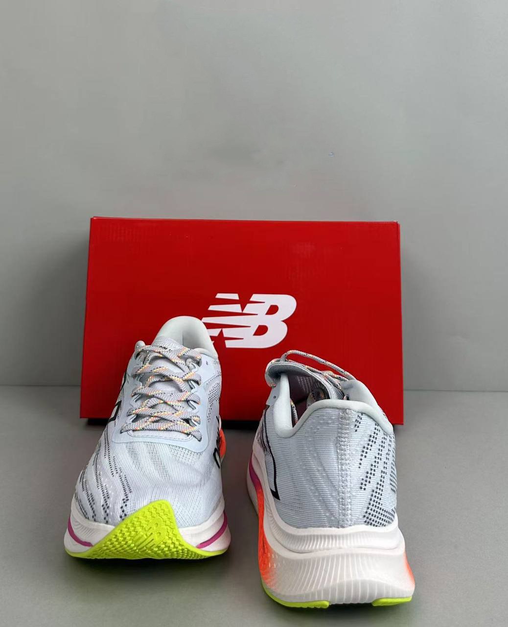 New Balance FuelCell -4