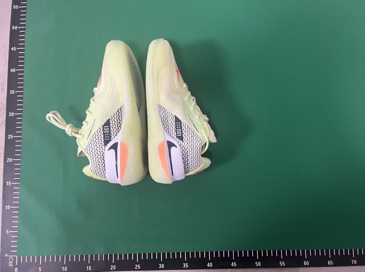 NIKE AIR ZOOM G.T. CUT -3