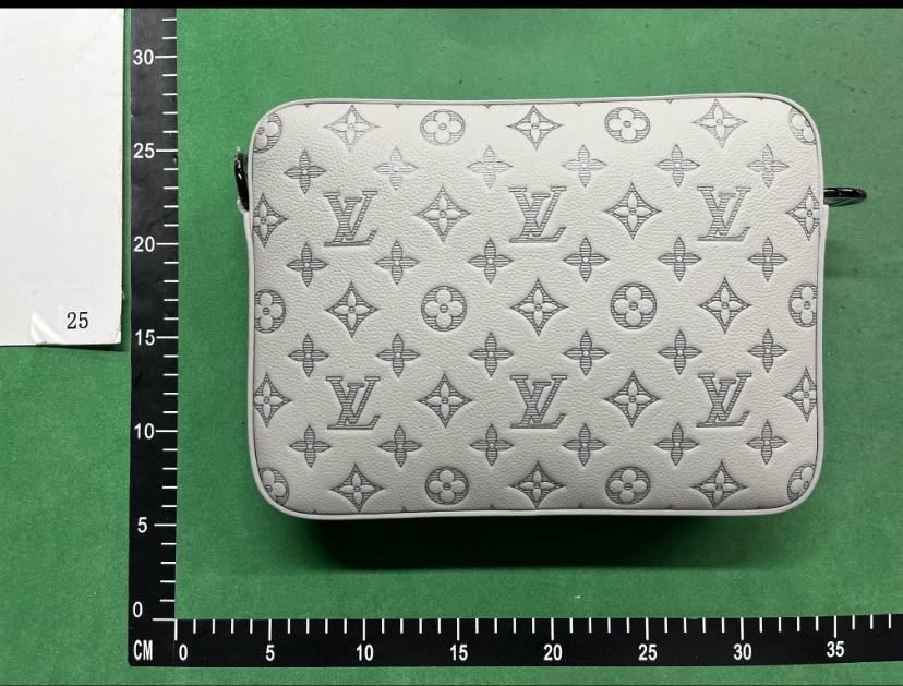  Louis Vuitton Bags Wallet  -4
