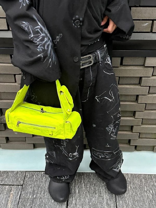  Balenciaga  Pants -4