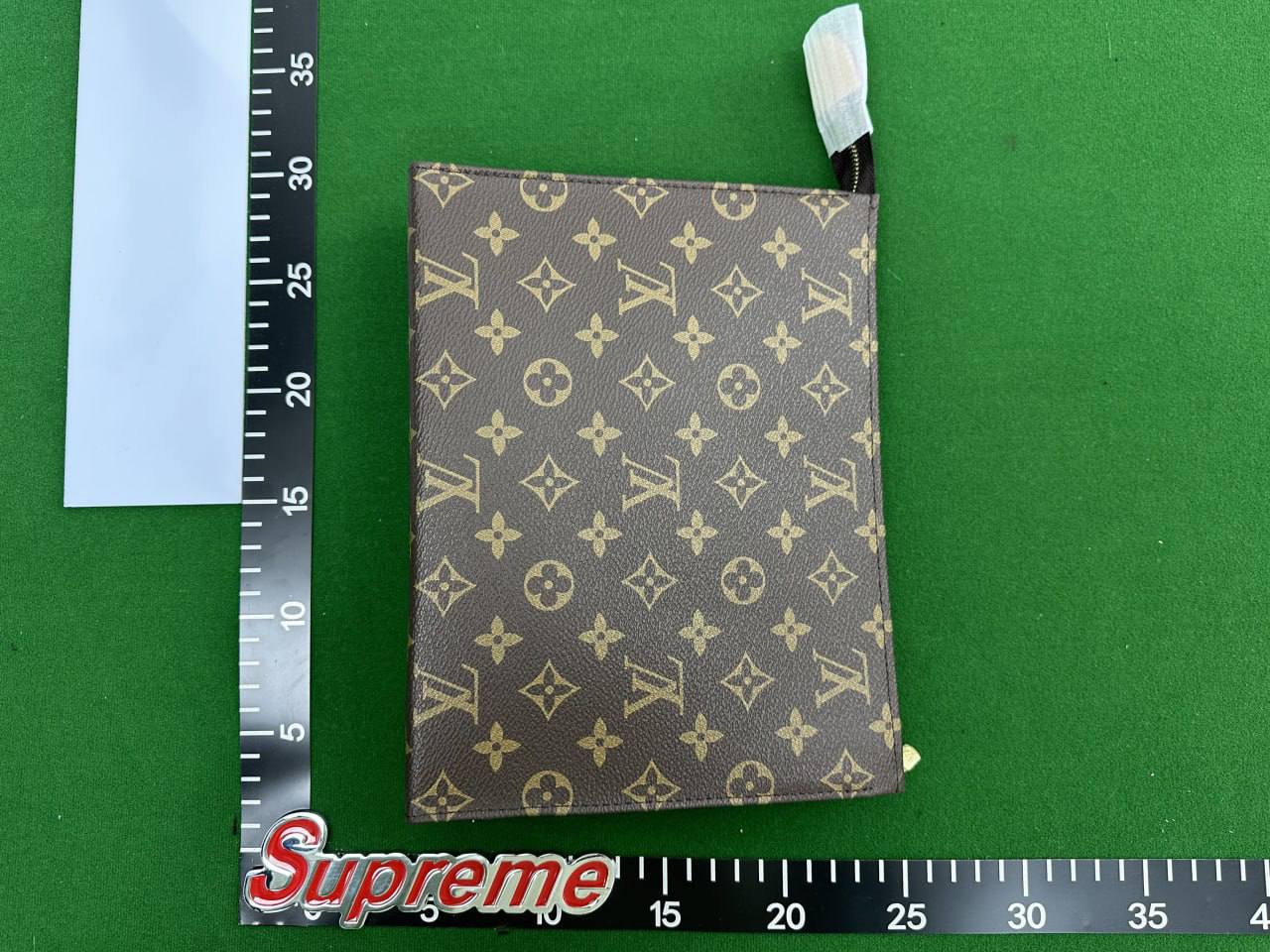 Louis Vuitton Toiletry Pouch  -4