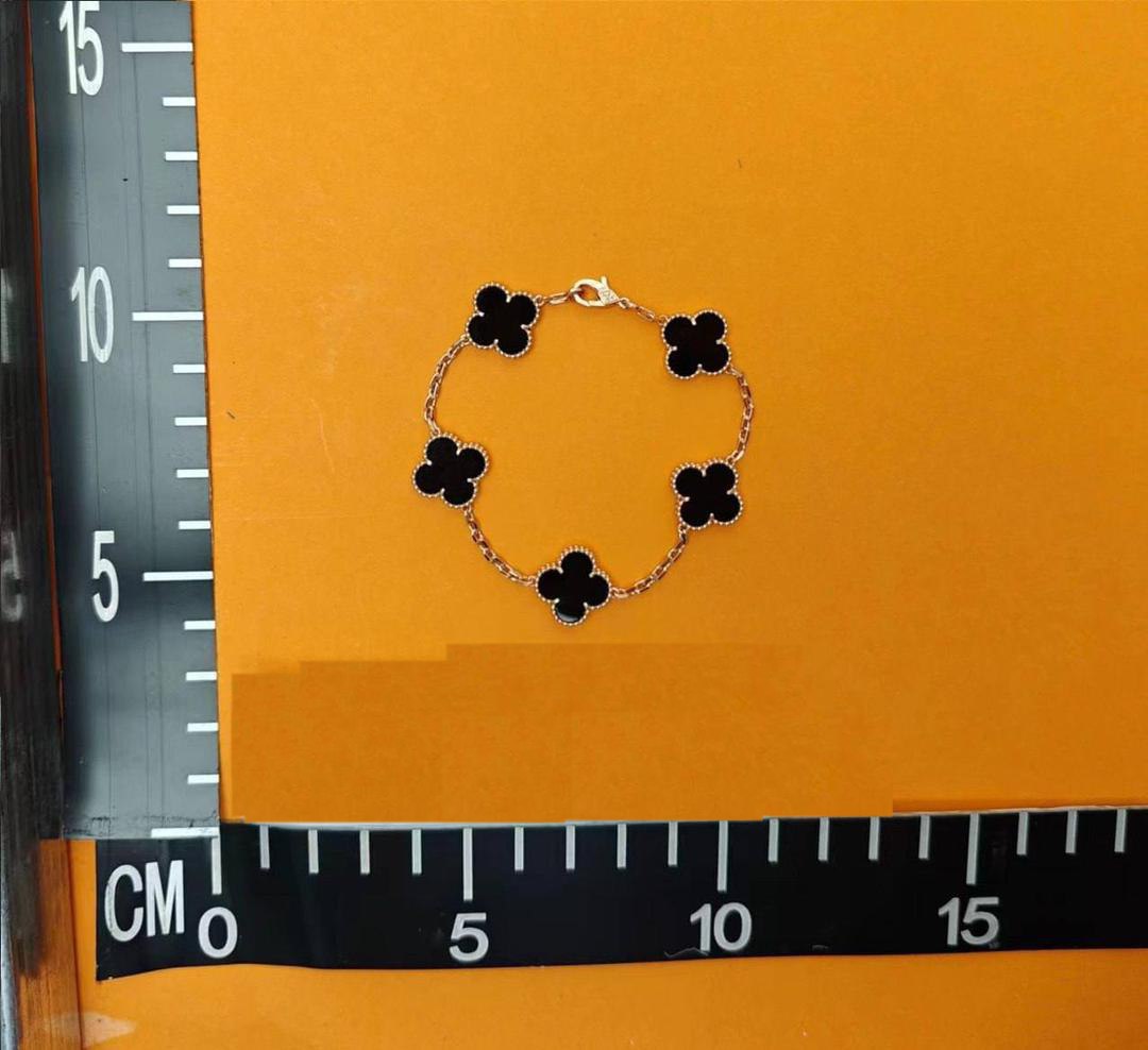 Van Cleef & Arpels Four-leaf clover bracelet -3