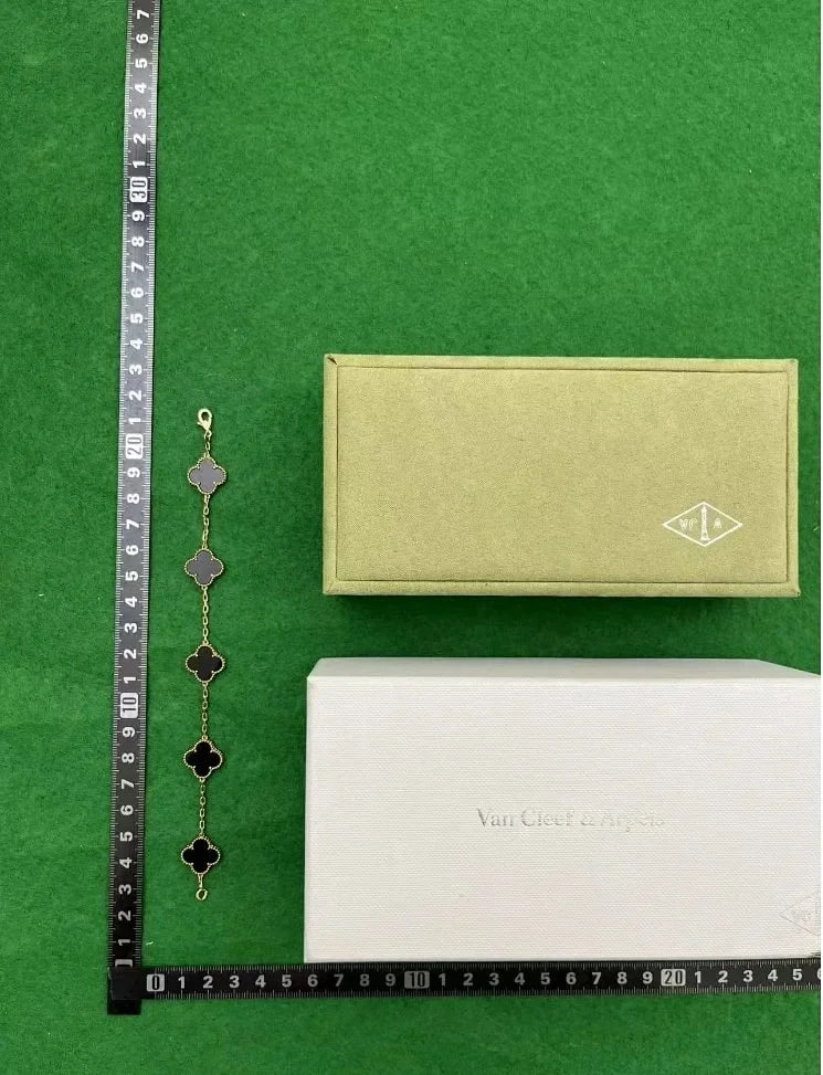 Van Cleef & Arpels bracele -3