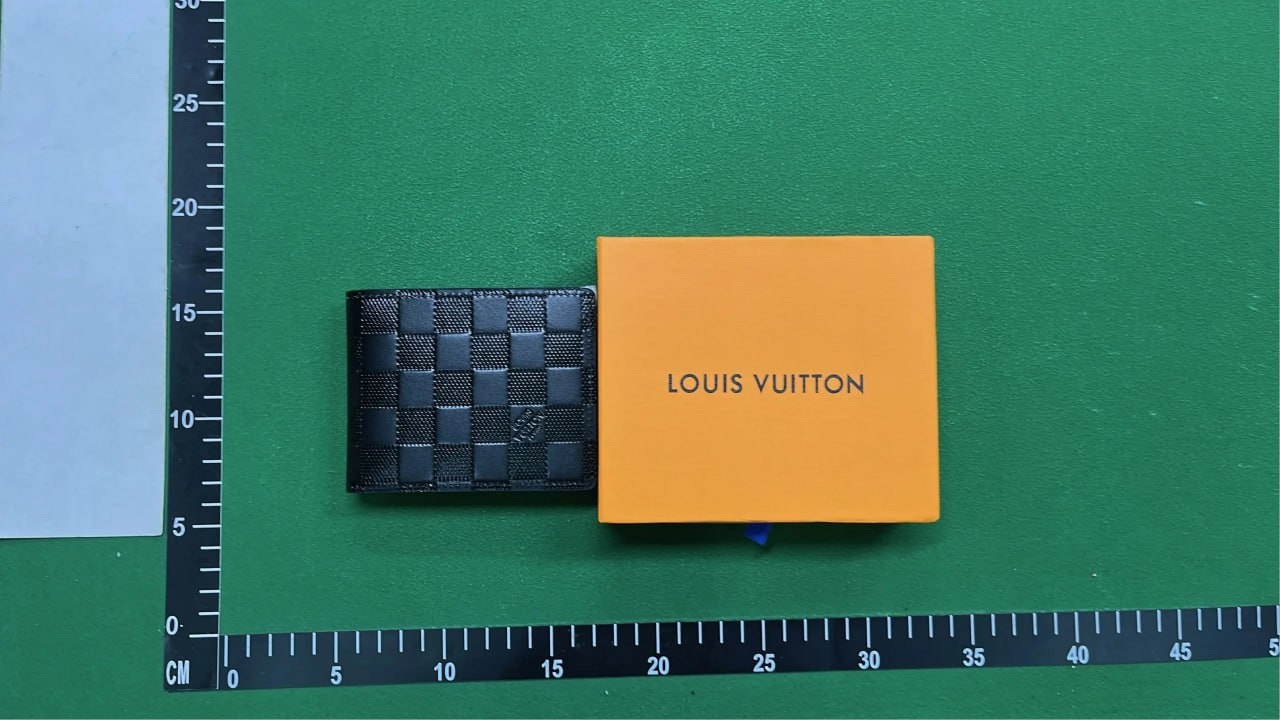 LV fashion wallet  -2