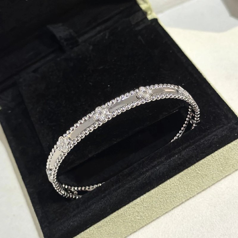  Van Cleef & Arpels bracelet earrings  -4