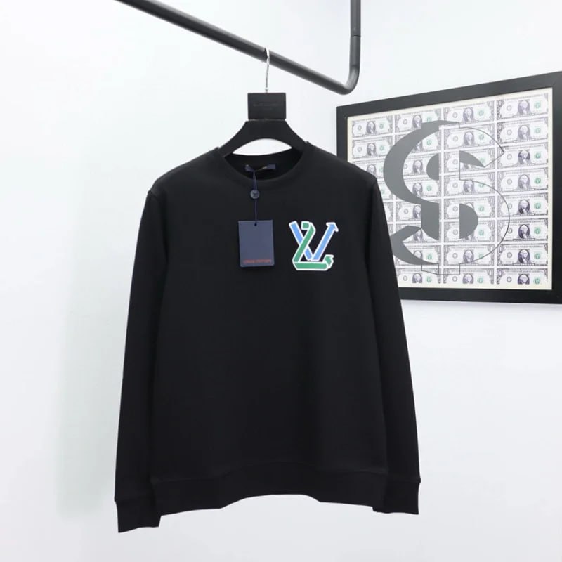 Louis Vuitton sweater (40+)