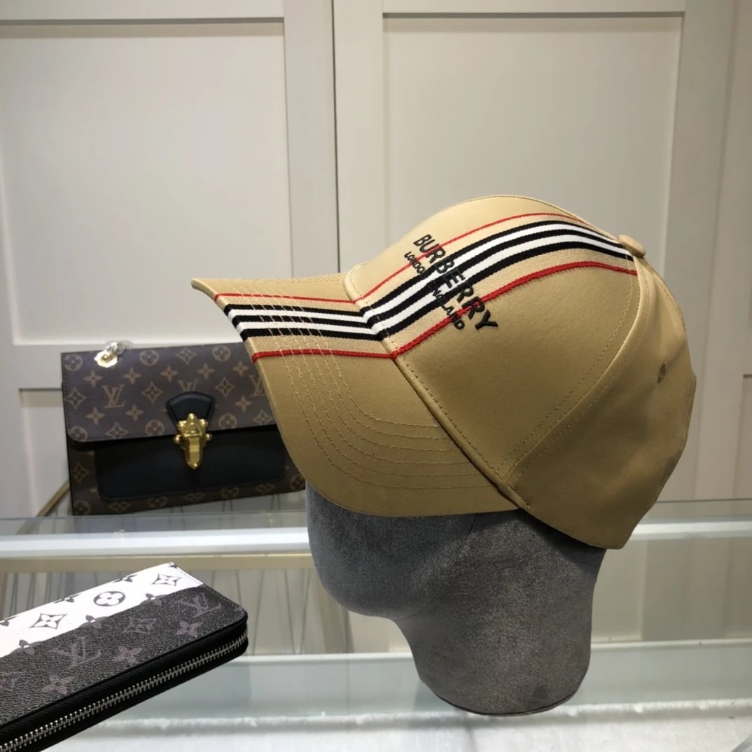 Burberry baseball cap