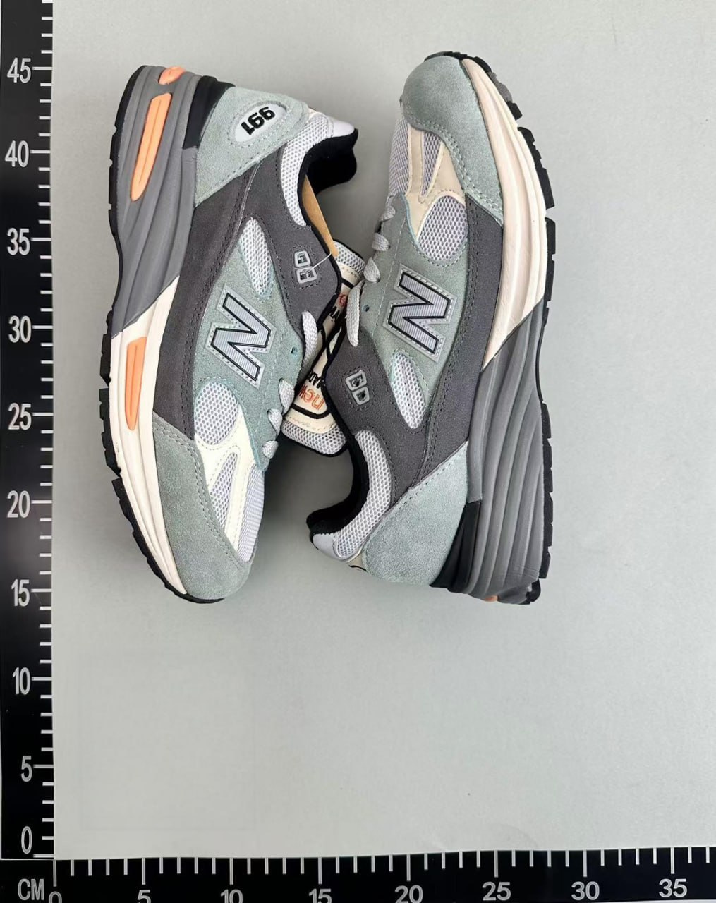 New Balance 991V2 -3