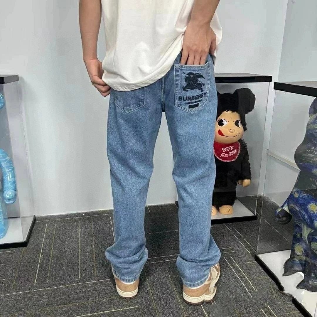 Burberry horse Denim collectio