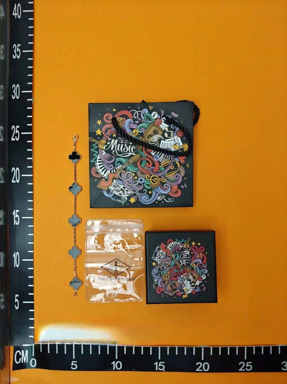 Van Cleef bracelet -2