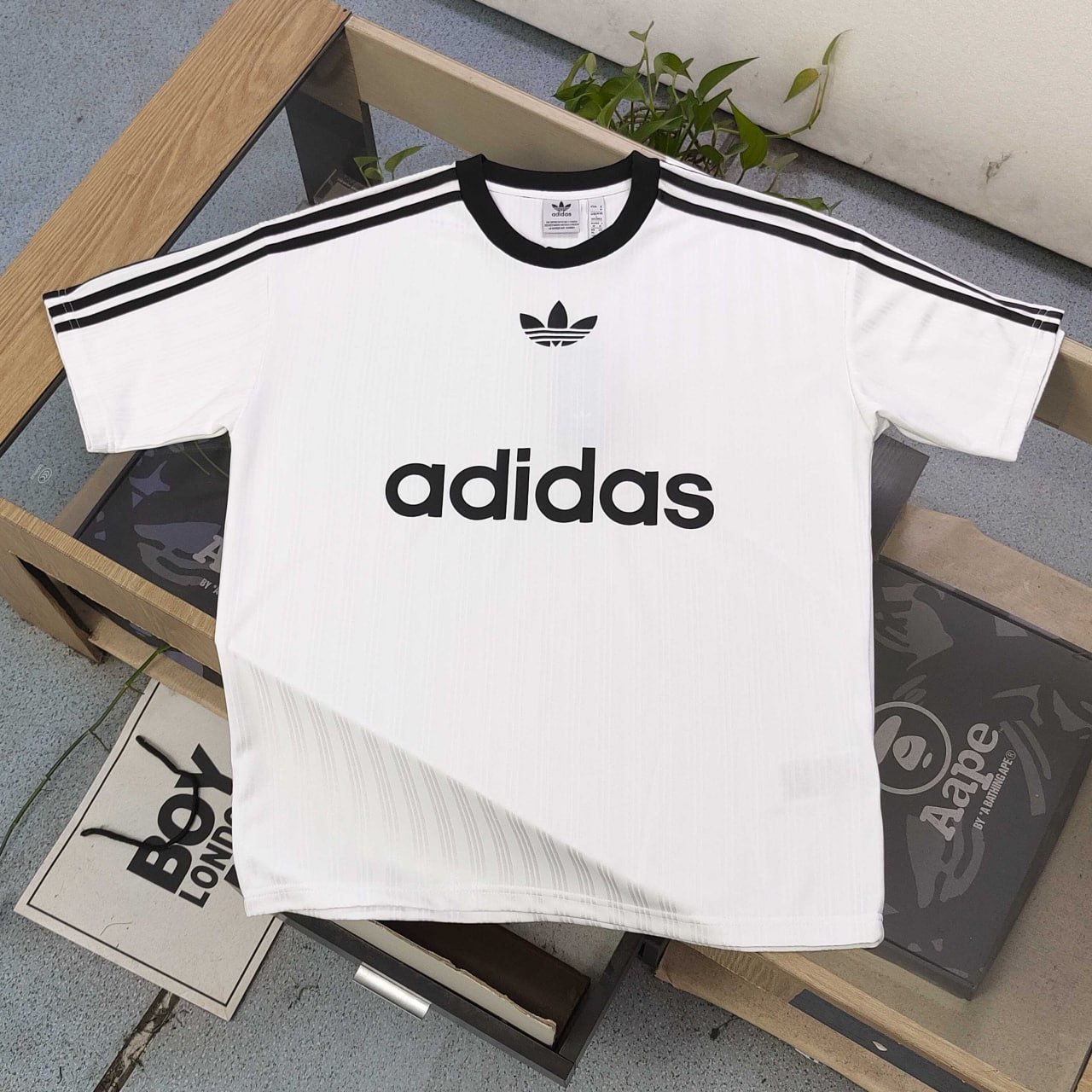 Adidas T-shirt 