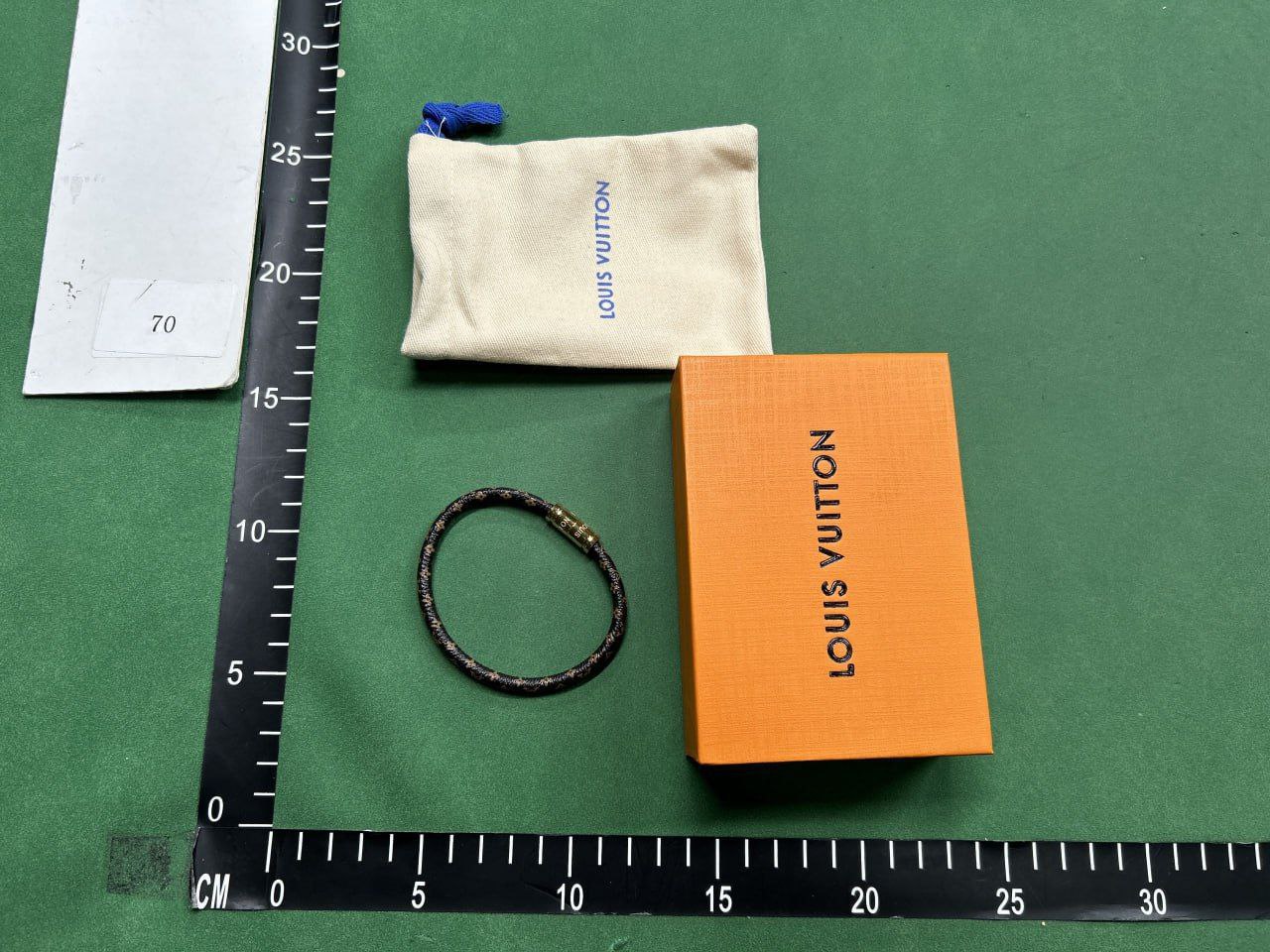 LV magnetic snap bracelet & Chrome hearts rings -4