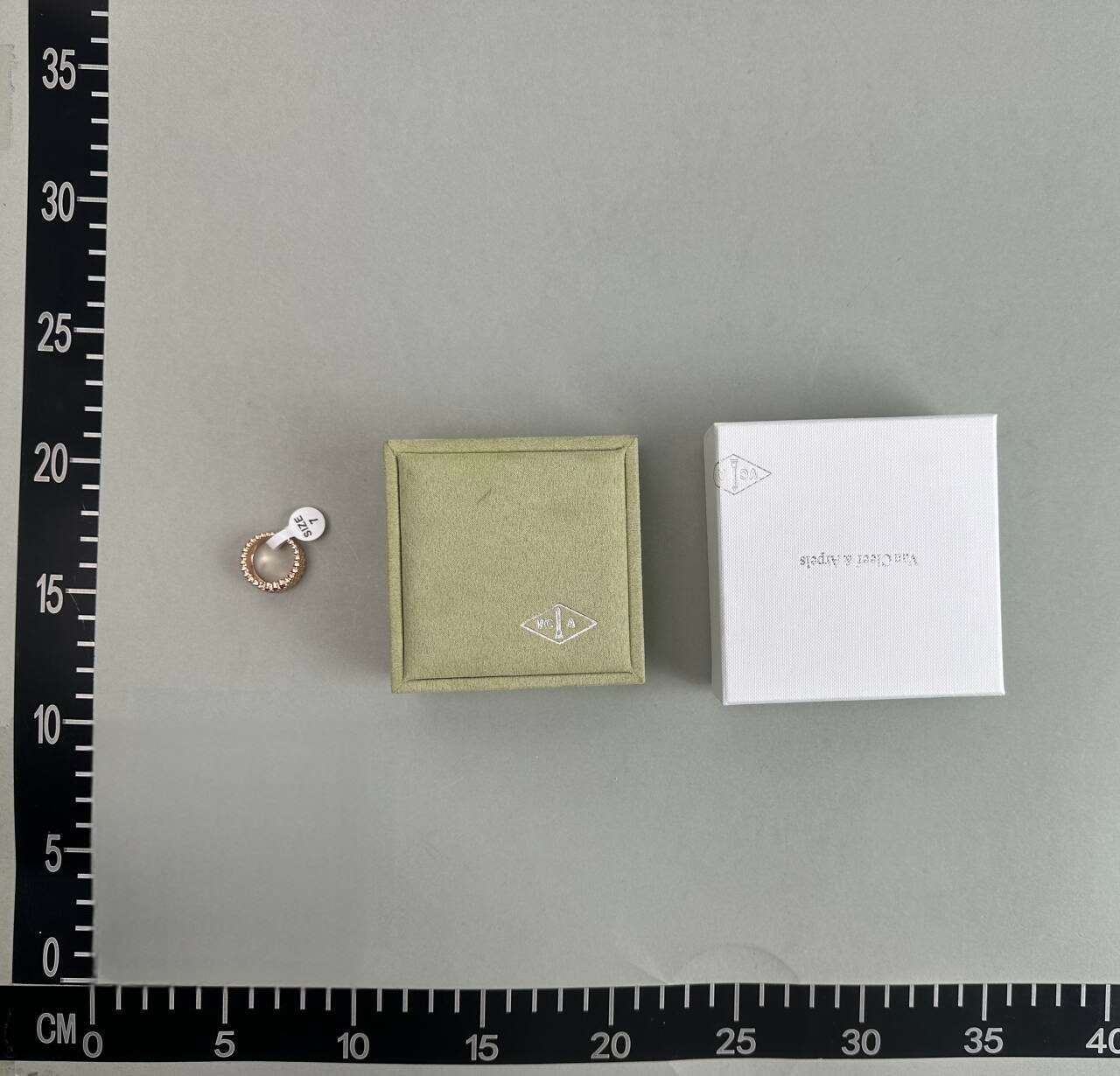 Van Cleef & Arpels Ring -2