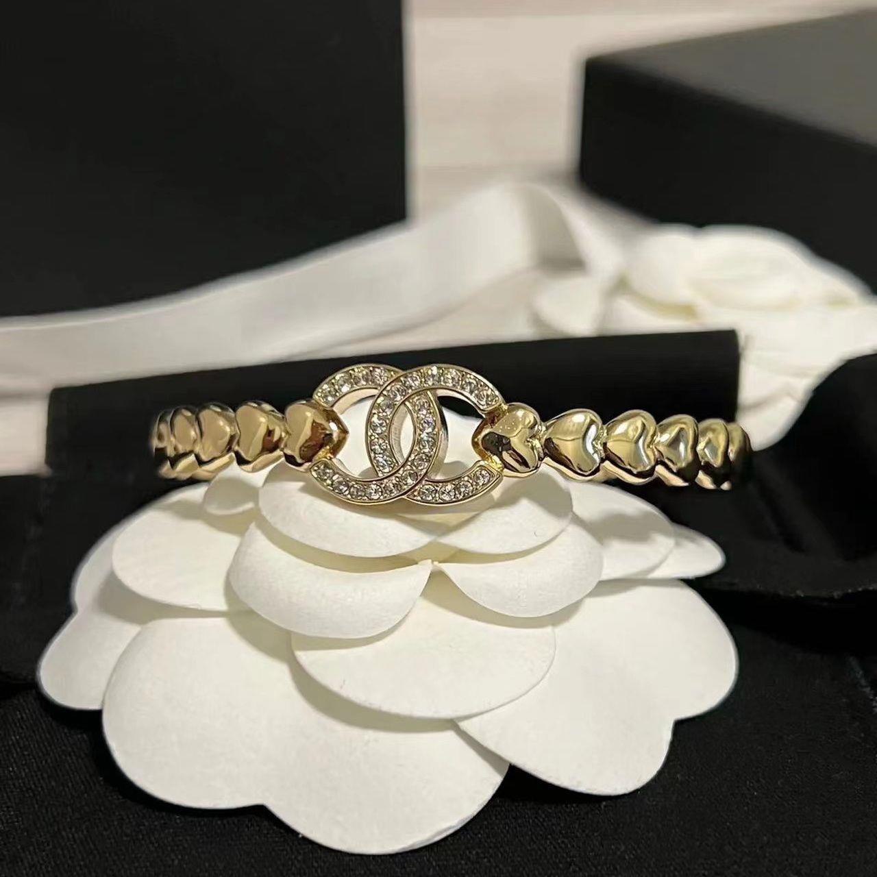  Chanel Fashion Bracelet