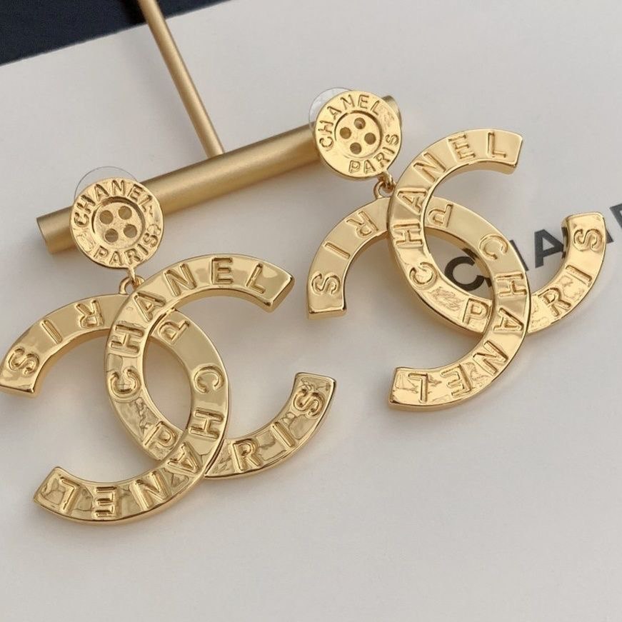  Chanel Fashion Earrings -2