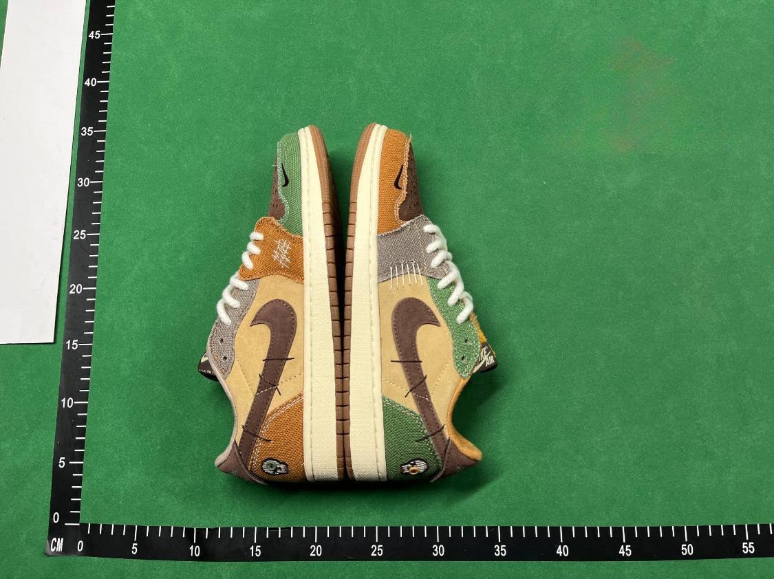 Jordan Travis Scott -4