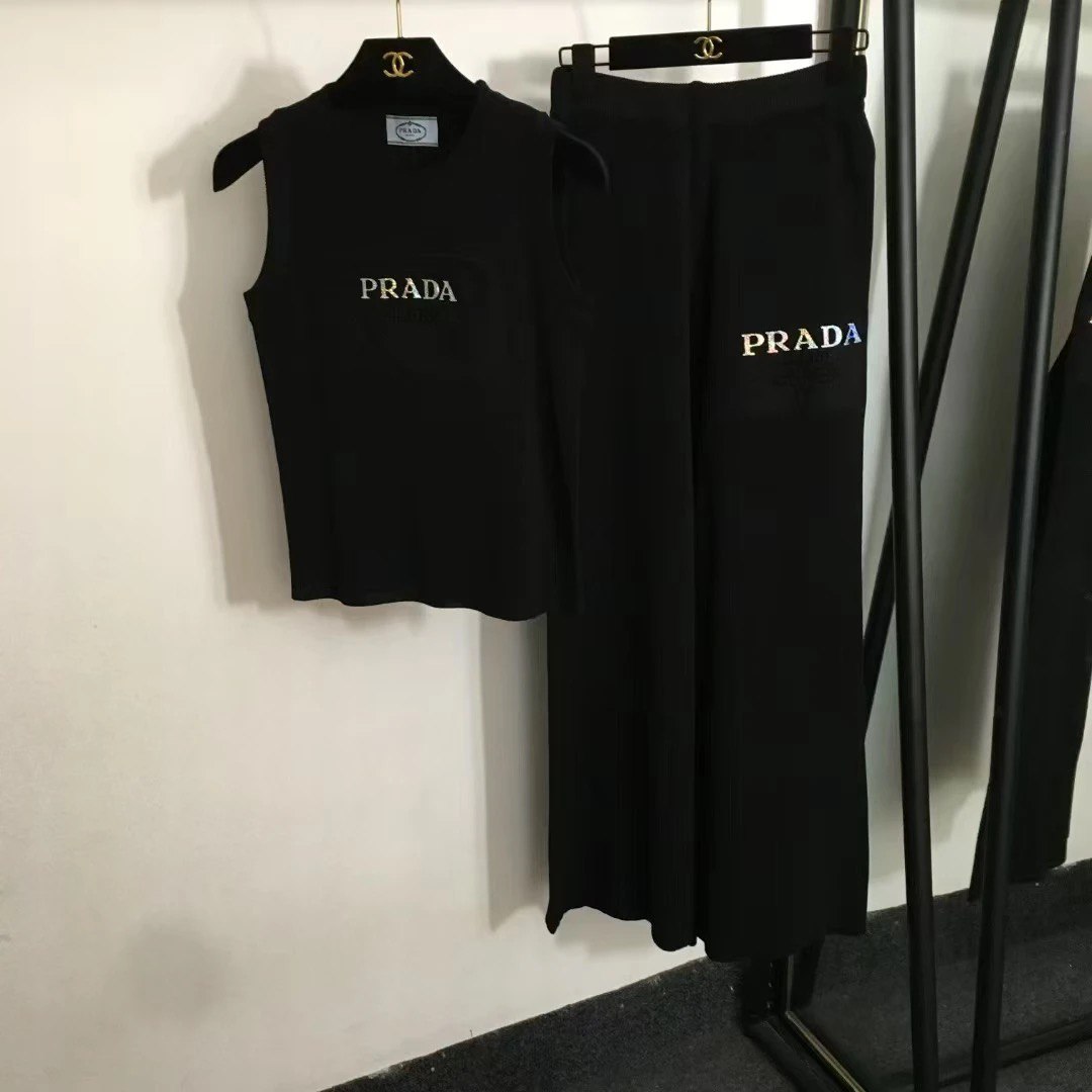 Chrome Heart  gucci  Burberry 