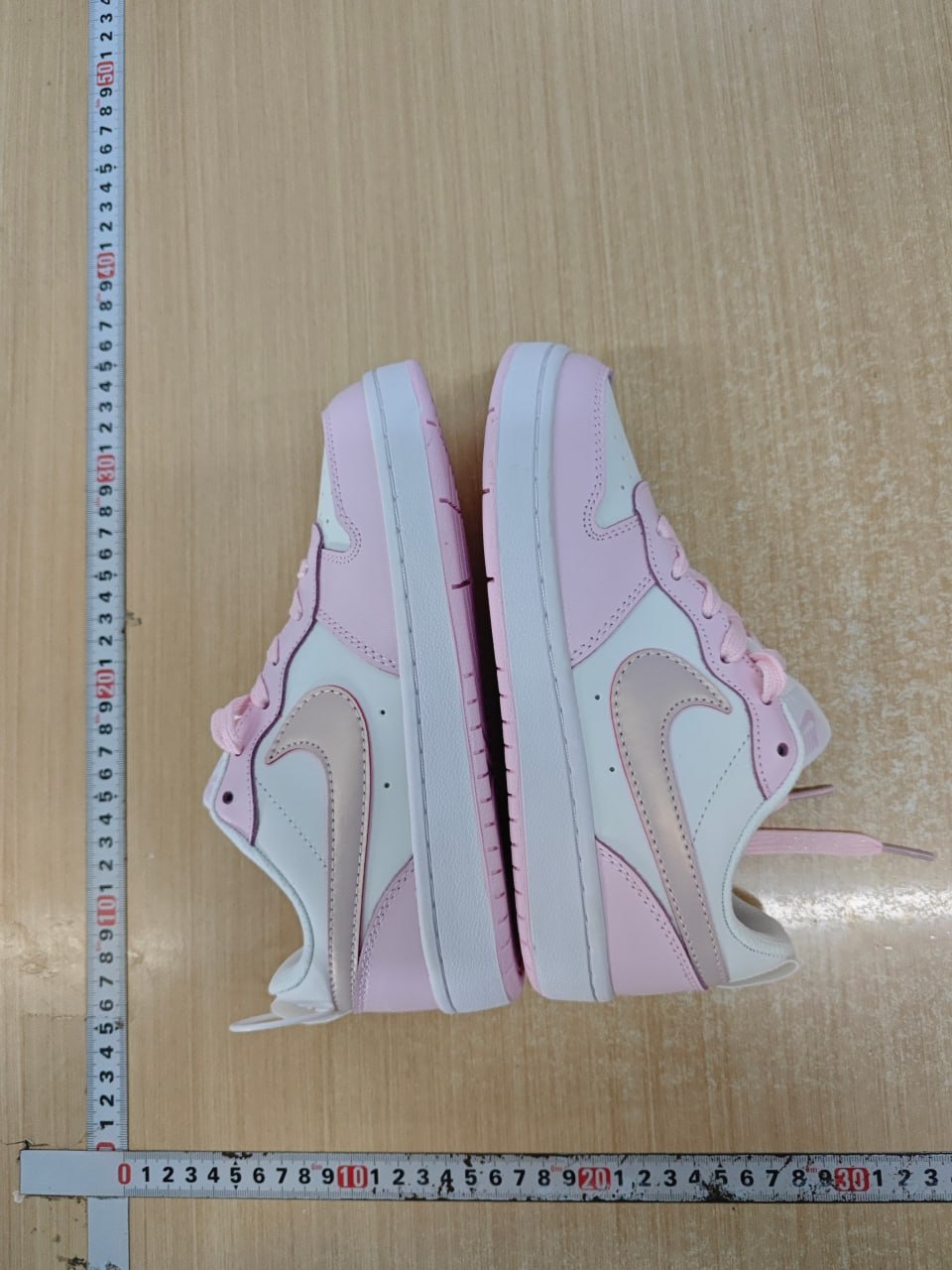 Nike Court Borough Low  -4