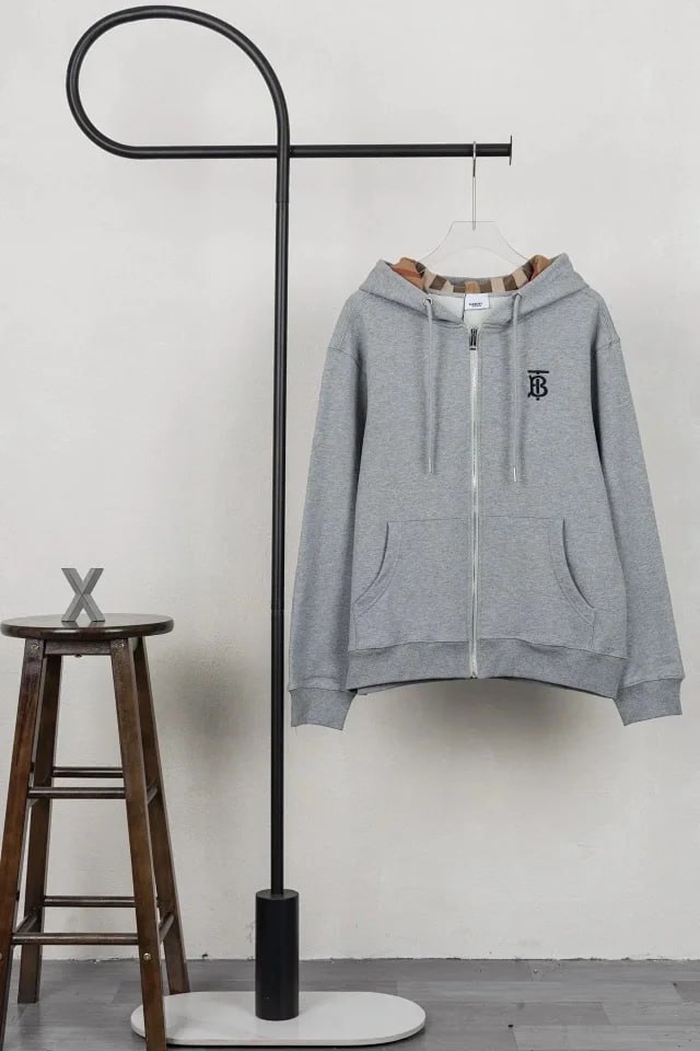 Burberry sweatshirt