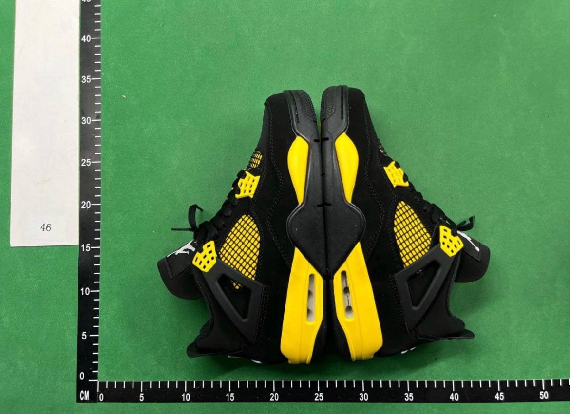 Nike Air Jordan 4 -3