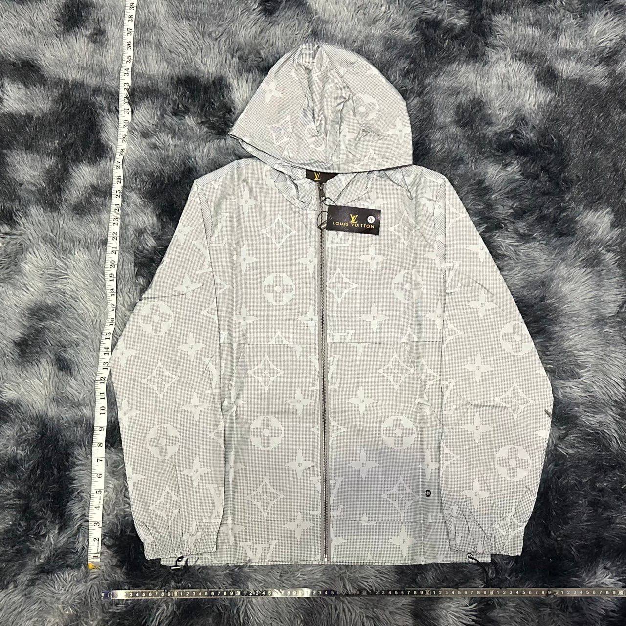 LV COAT -4