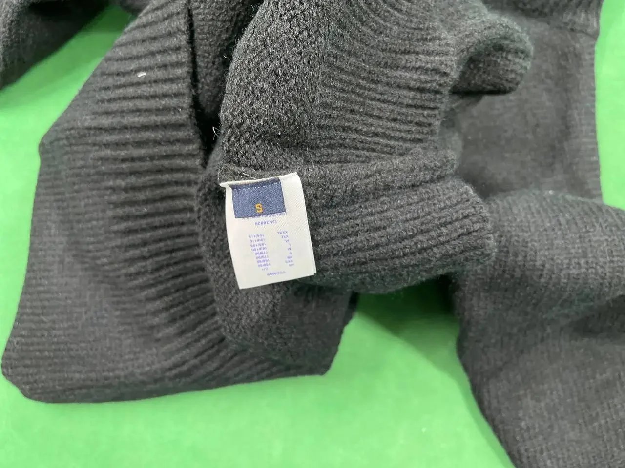 LV Sweaters                               -2