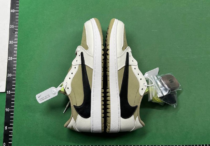 Travis Scott x Air Jordan 1 AJ1 Low          -3