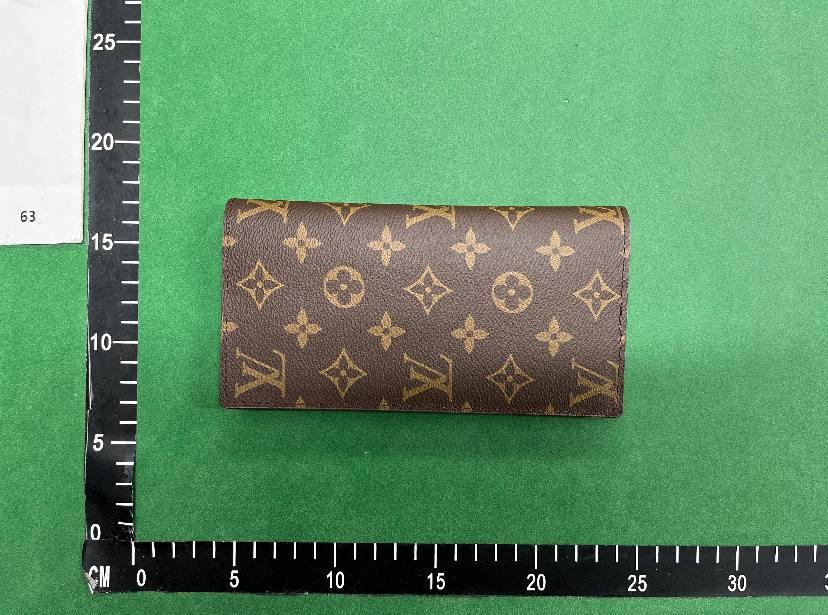 lv wallet  -5