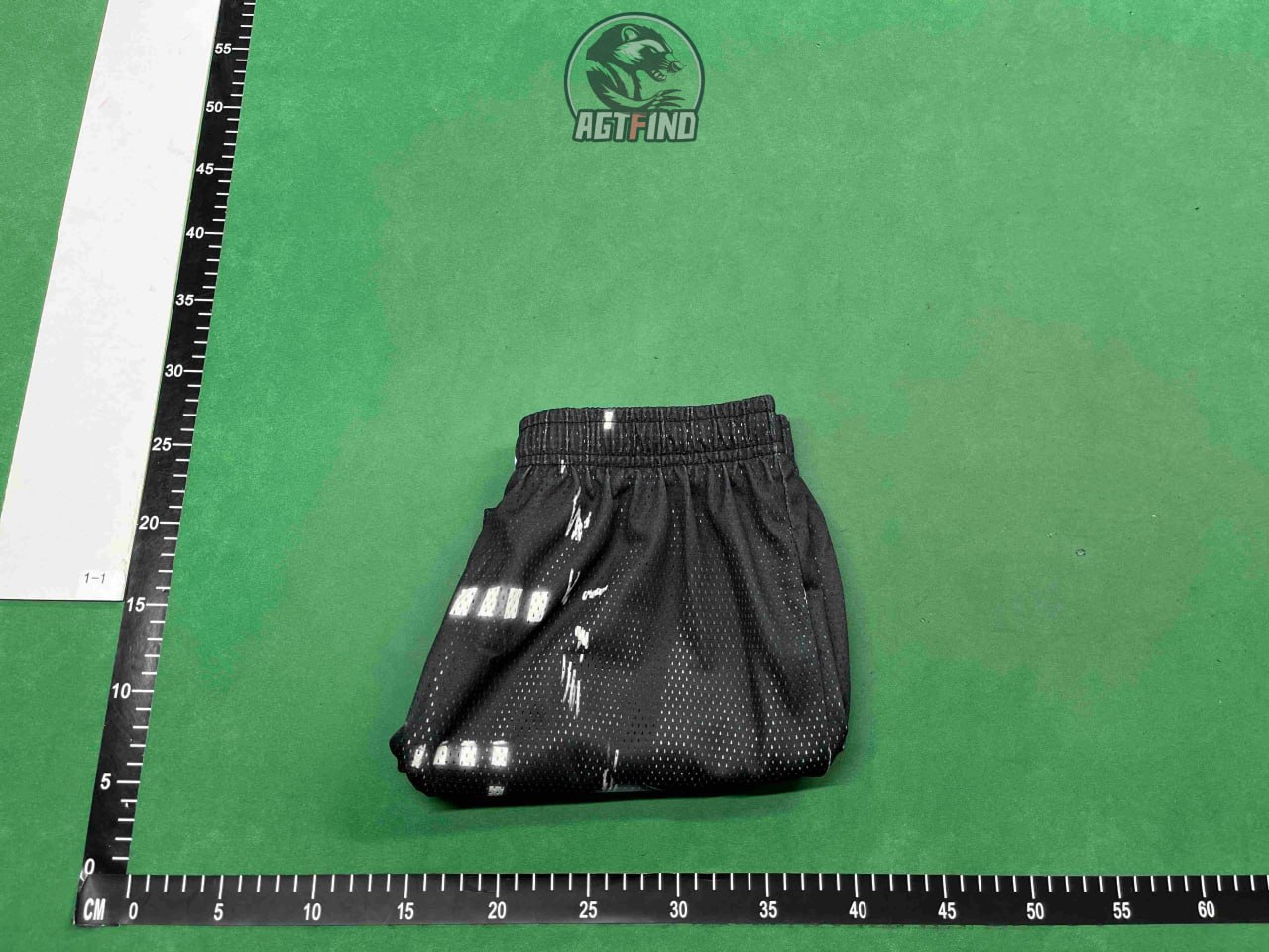 EE shorts -2