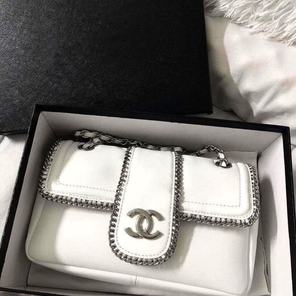 Chanel Bag                                                        -3
