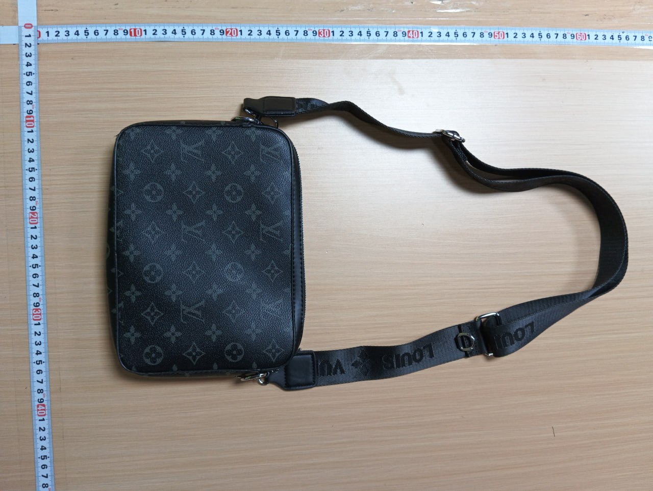 Luis Vuitton Bag -3