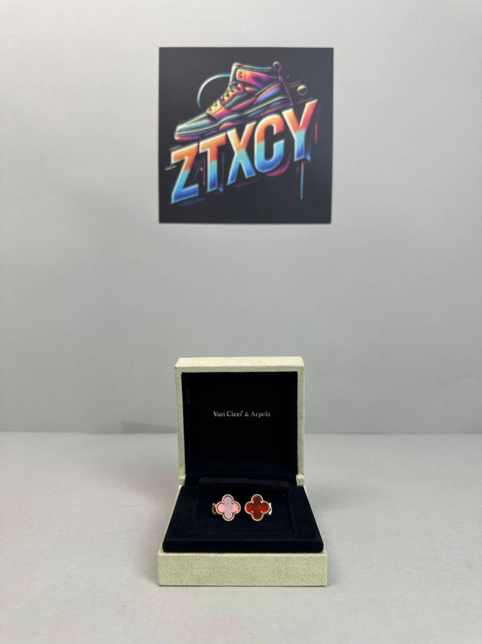 Van Cleef & Arpels earrings -4
