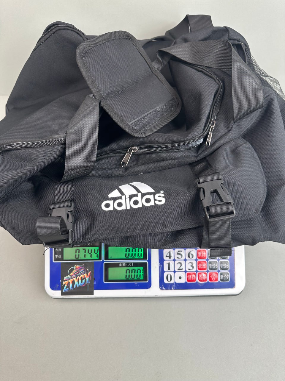 Adidas bag -2