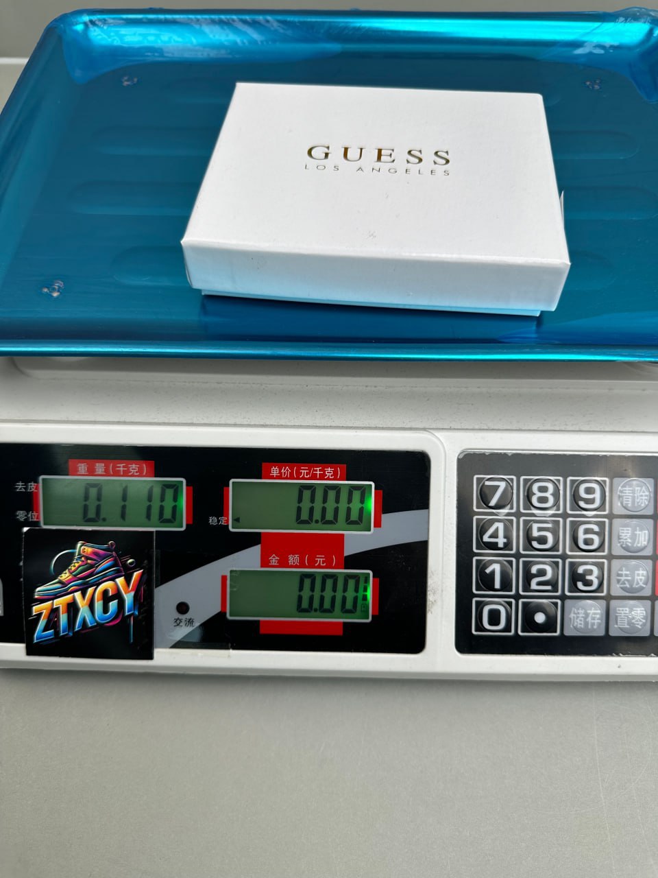 Guess wallet -3