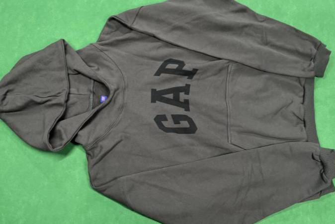 Gap sweatshirt -2