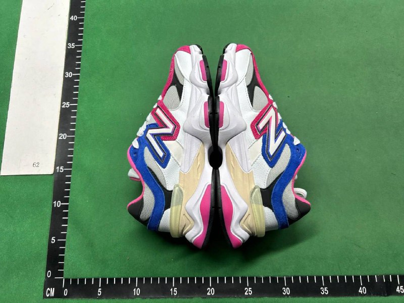 NEW BALANCE 9060 -3
