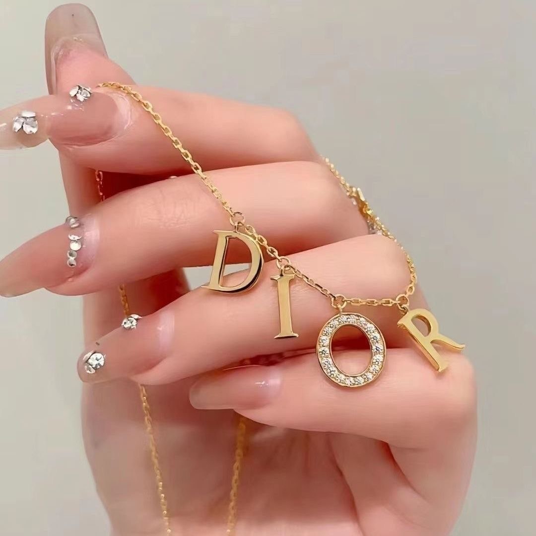 Dior Fashion Necklace -2
