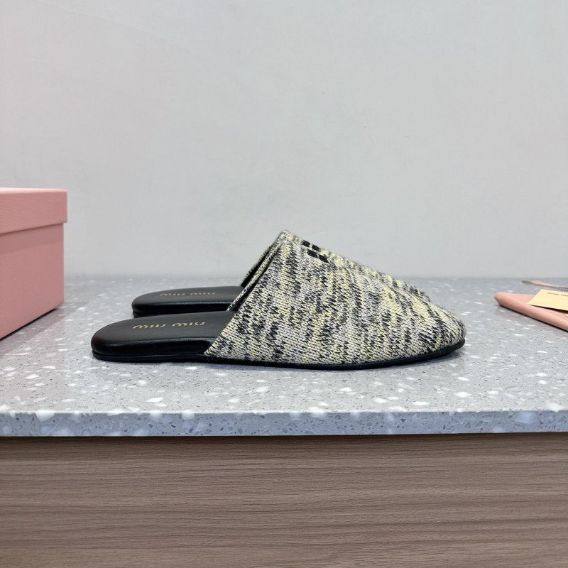  Miu.M Baotou Slippers        