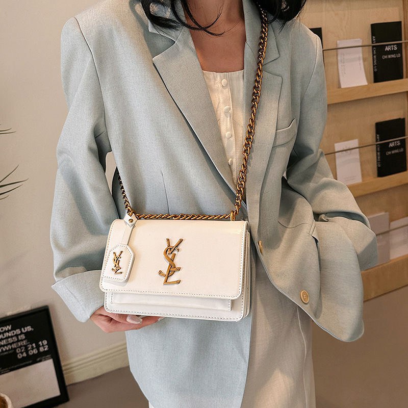  Saint Laurent minimalist bag -2