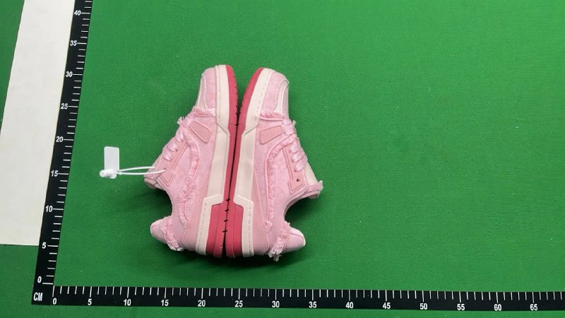 Louis Vuitton Trainer Sneakers [28 styles] -3