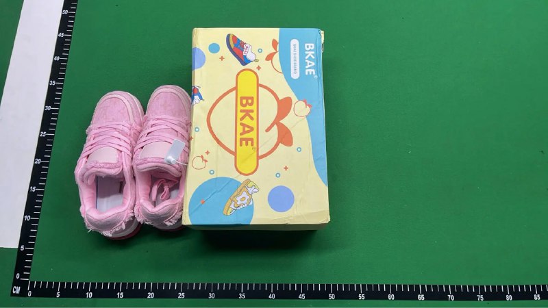 Louis Vuitton Trainer Sneakers [28 styles] -2